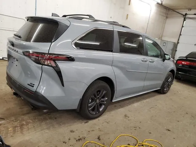 5TDCSKFCXRS123366 2024 2024 Toyota Sienna- Xse 3