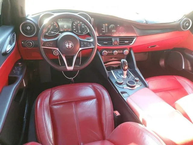 ZARFAEBN3J7575480 2018 2018 Alfa Romeo Giulia 8