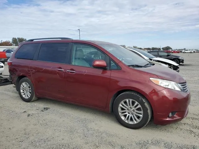 5TDYK3DC3FS563150 2015 2015 Toyota Sienna- Xle 4