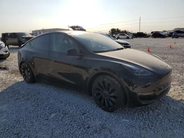 7SAYGDEF3SA336863 2025 2025 Tesla Y 4