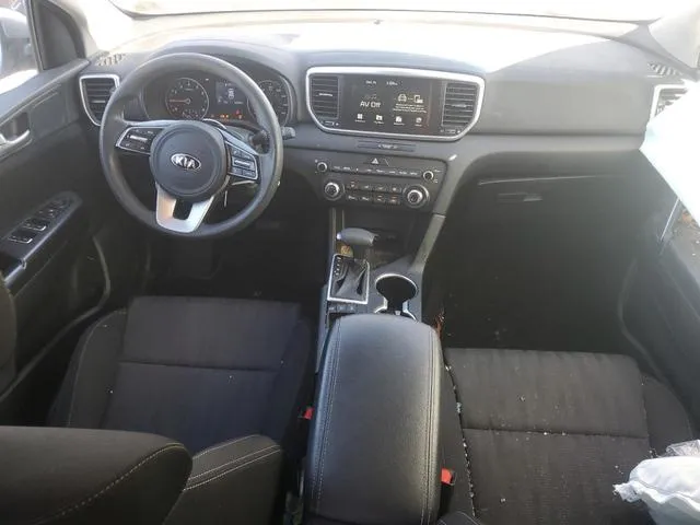 KNDPMCAC1M7903414 2021 2021 KIA Sportage- LX 8