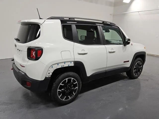 ZACNJDC13PPP72119 2023 2023 Jeep Renegade- Trailhawk 3