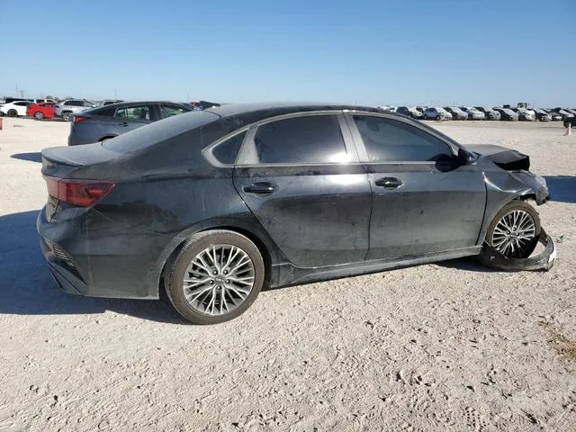 3KPF54AD4RE828688 2024 2024 KIA Forte- Gt Line 3