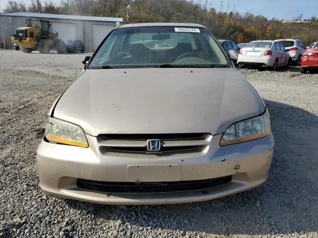 1HGCG5647YA077990 2000 2000 Honda Accord- LX 5