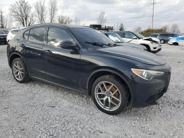 ZASFAKNN1J7C16706 2018 2018 Alfa Romeo Stelvio- Ti Sport 4