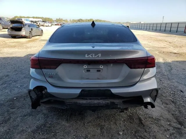 3KPF24AD6PE588291 2023 2023 KIA Forte- LX 6