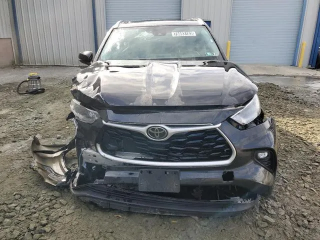 5TDGZRBH2MS072798 2021 2021 Toyota Highlander- Xle 5