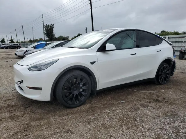 5YJYGDEE0MF141586 2021 2021 Tesla MODEL Y 1