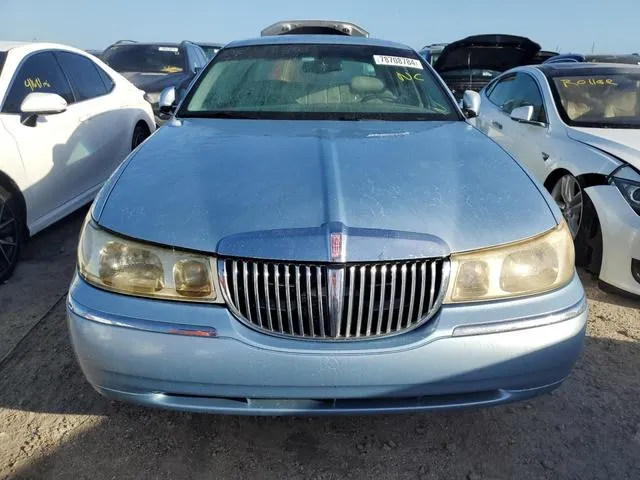 1LNFM81W6WY675468 1998 1998 Lincoln Town Car- Executive 5