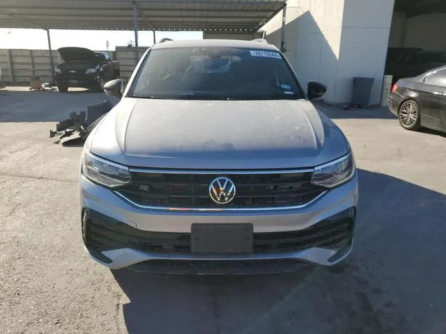 3VVCB7AXXNM145516 2022 2022 Volkswagen Tiguan- Se R-Line Black 5