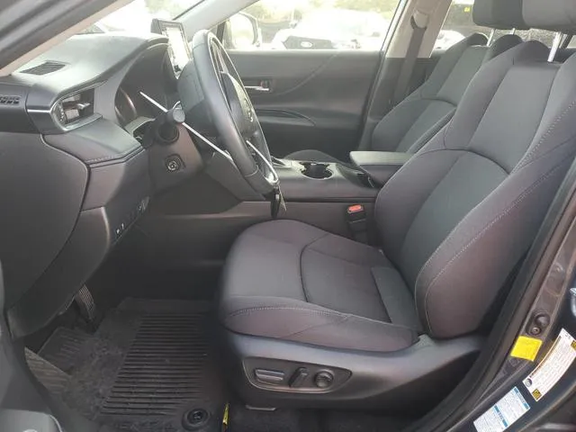 JTEAAAAH6MJ018042 2021 2021 Toyota Venza- LE 7