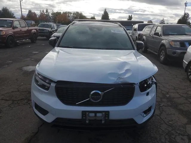 YV4162UM6M2547969 2021 2021 Volvo XC40- T5 R-Design 5