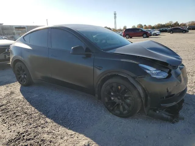 7SAYGAEE2NF337516 2022 2022 Tesla MODEL Y 4