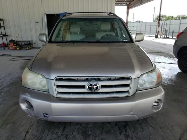 JTEGD21A940075612 2004 2004 Toyota Highlander 5