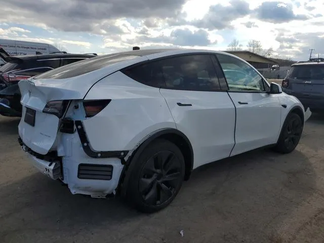 7SAYGDEE8RF133410 2024 2024 Tesla MODEL Y 3