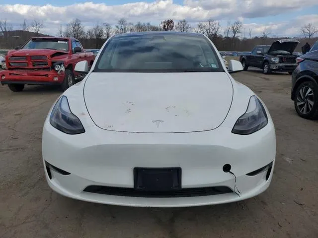 7SAYGDEE8RF133410 2024 2024 Tesla MODEL Y 5