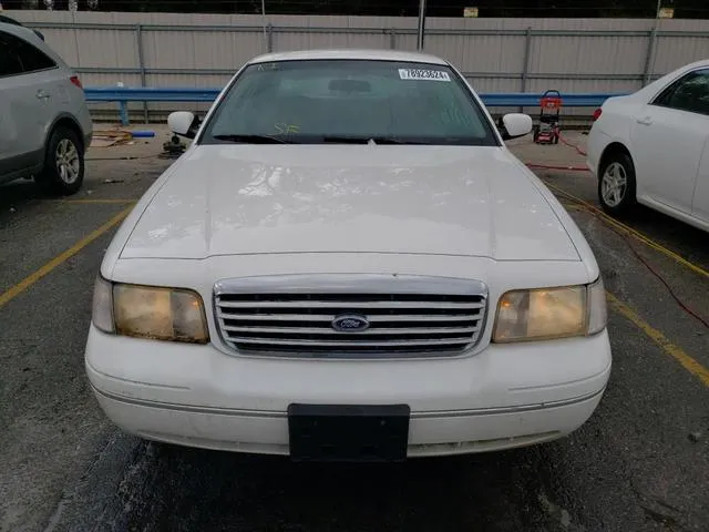 2FAFP73W8XX150079 1999 1999 Ford Crown Victoria 5