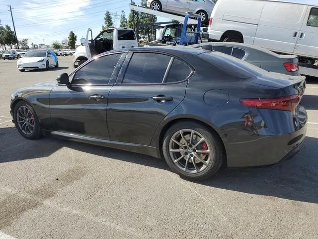 ZARFAMAN1K7609705 2019 2019 Alfa Romeo Giulia 2