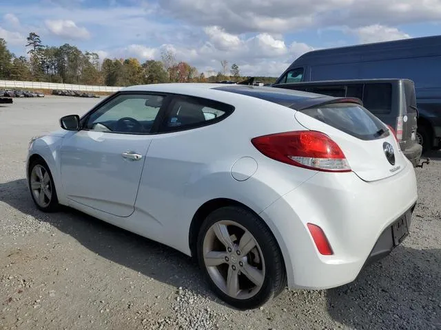 KMHTC6AD8DU095216 2013 2013 Hyundai Veloster 2