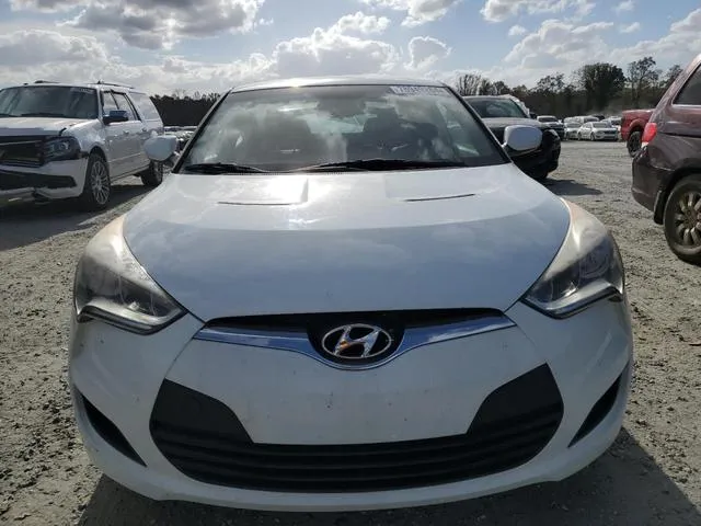 KMHTC6AD8DU095216 2013 2013 Hyundai Veloster 5