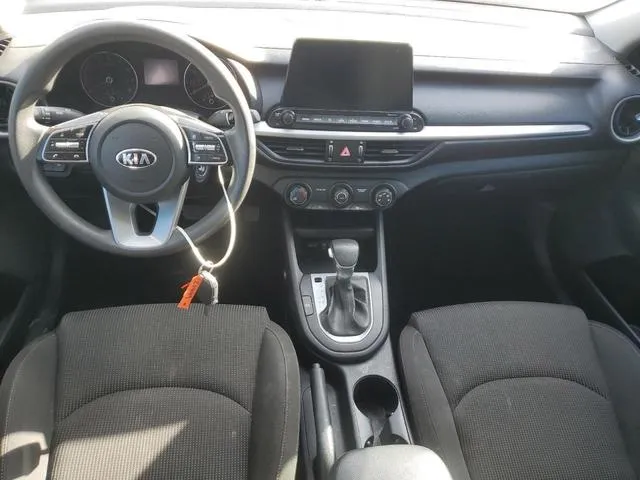 3KPF24AD4ME266776 2021 2021 KIA Forte- FE 8