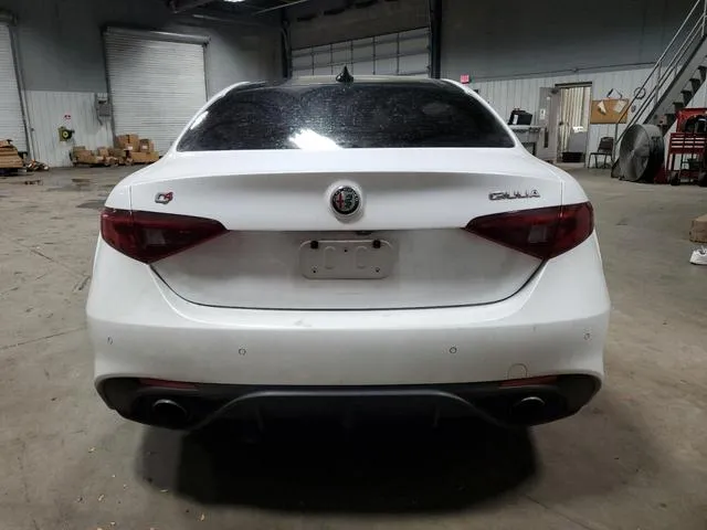 ZARFAEENXJ7566528 2018 2018 Alfa Romeo Giulia- Ti Q4 6