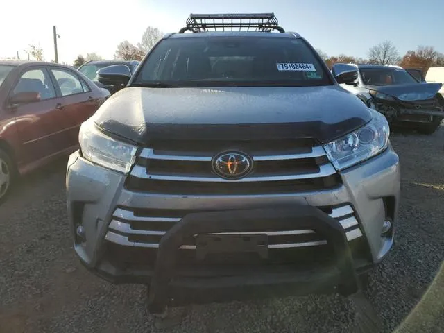 5TDJZRFH4JS529736 2018 2018 Toyota Highlander- SE 5