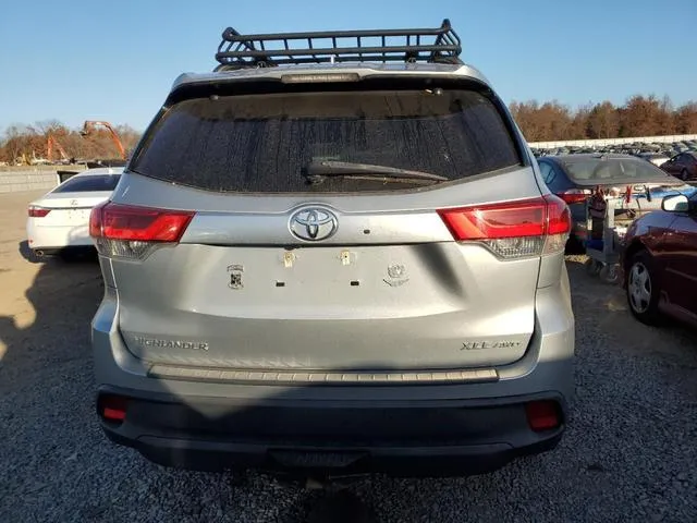 5TDJZRFH4JS529736 2018 2018 Toyota Highlander- SE 6