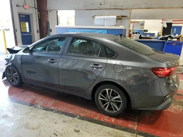 3KPF24AD4PE582490 2023 2023 KIA Forte- LX 2