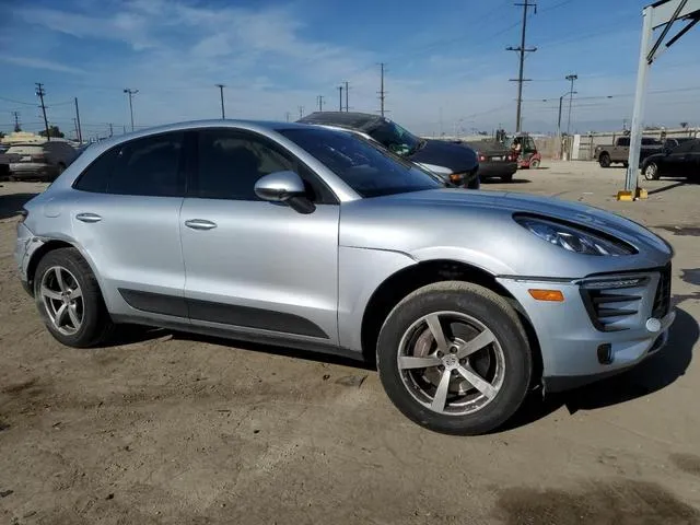 WP1AA2A53HLB82177 2017 2017 Porsche Macan 4