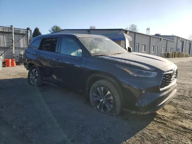 5TDGBRCH6MS039483 2021 2021 Toyota Highlander- Hybrid Xle 4