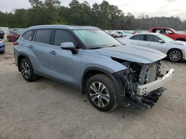 5TDKDRAH9PS034628 2023 2023 Toyota Highlander- L 4