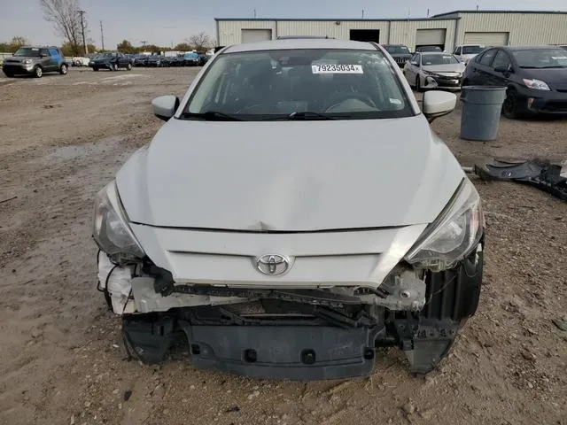 3MYDLBYVXKY502948 2019 2019 Toyota Yaris- L 5