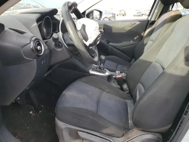 3MYDLBYVXKY502948 2019 2019 Toyota Yaris- L 7