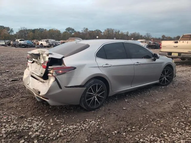 4T1G11AK3MU422016 2021 2021 Toyota Camry- SE 3