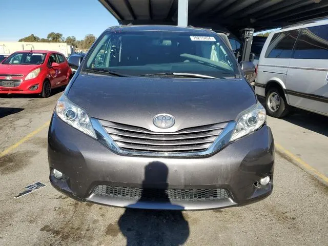 5TDYK3DC0GS743607 2016 2016 Toyota Sienna- Xle 5