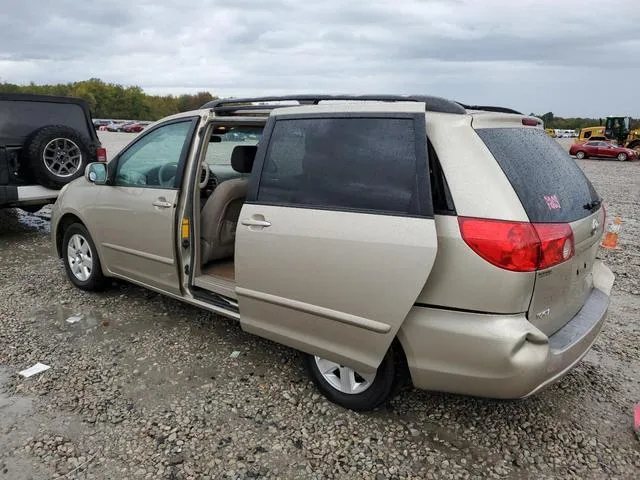 5TDZK22C47S070886 2007 2007 Toyota Sienna- Xle 2