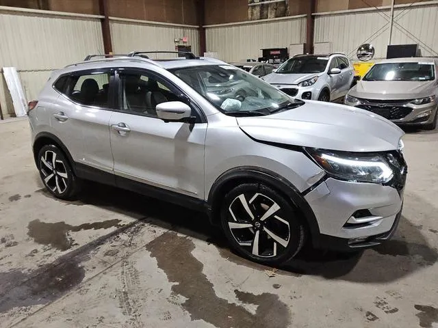 JN1BJ1CWXNW484472 2022 2022 Nissan Rogue- SL 4