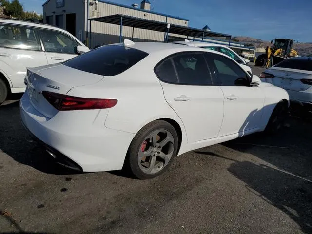 ZARFAEBN3J7566343 2018 2018 Alfa Romeo Giulia 3