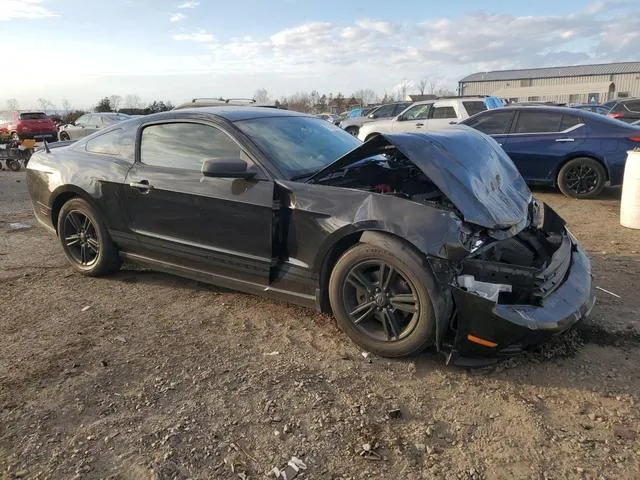 1ZVBP8AM1B5124558 2011 2011 Ford Mustang 4