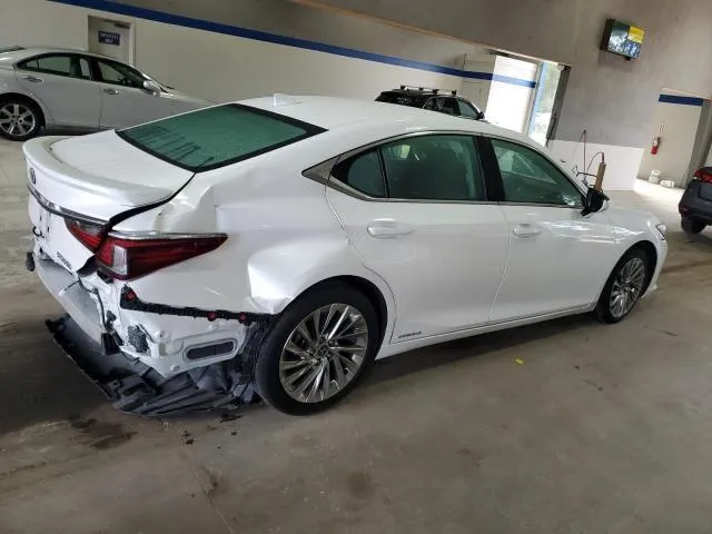 58AE21B15LU011718 2020 2020 Lexus ES- 300H Luxury 3