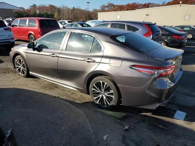 4T1B11HK4JU556450 2018 2018 Toyota Camry- L 2