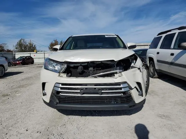 5TDBZRFH6JS492967 2018 2018 Toyota Highlander- LE 5