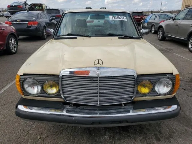 WDBAB23A6DB379142 1983 1983 Mercedes-Benz 240- D 5