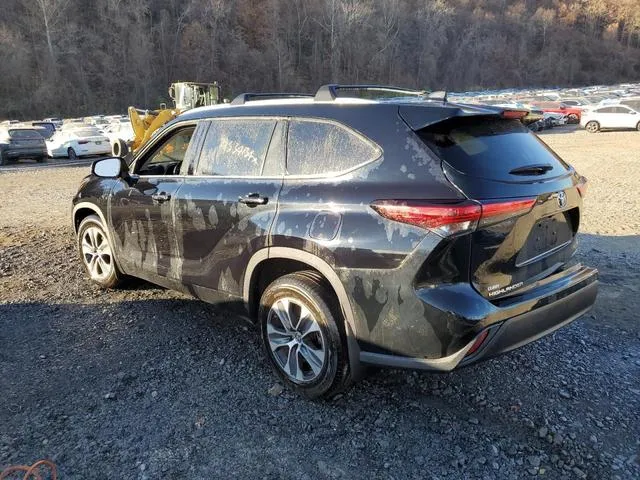 5TDGZRBH0NS560293 2022 2022 Toyota Highlander- Xle 2