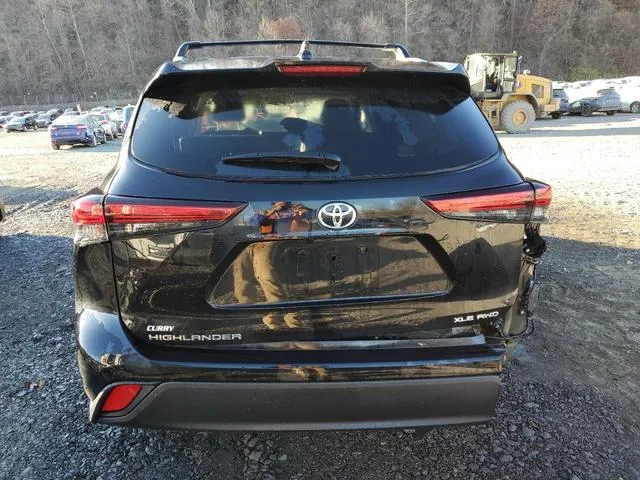 5TDGZRBH0NS560293 2022 2022 Toyota Highlander- Xle 6