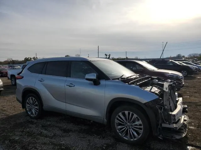 5TDFZRBH6MS129886 2021 2021 Toyota Highlander- Platinum 4