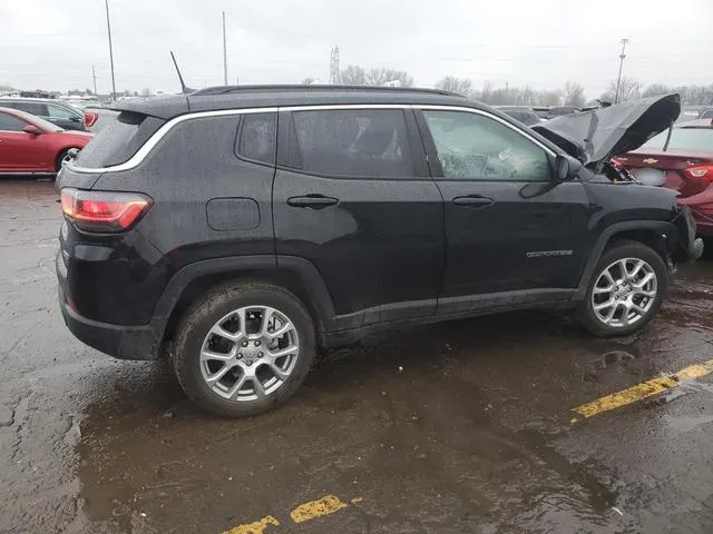 3C4NJDFB1NT183079 2022 2022 Jeep Compass- Latitude Lux 3