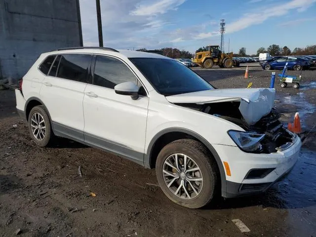 3VV2B7AX2LM076829 2020 2020 Volkswagen Tiguan- SE 4