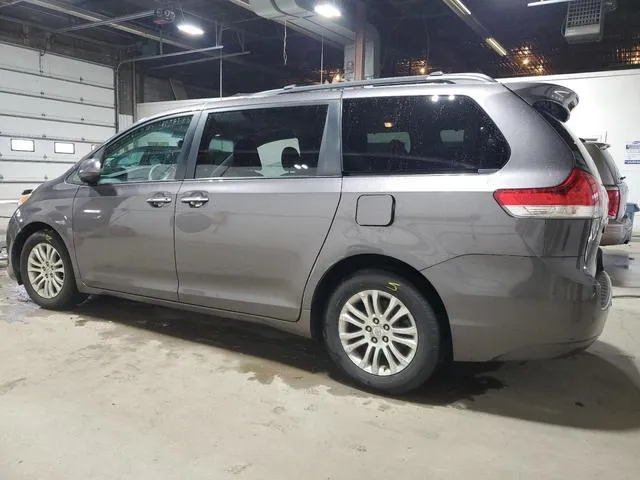 5TDYK3DC8BS032939 2011 2011 Toyota Sienna- Xle 2